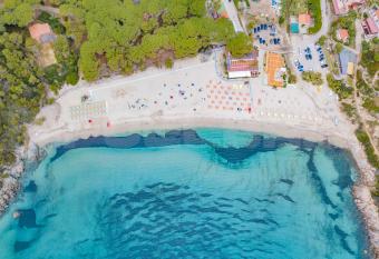 Hotel Anna has Balcony rooms