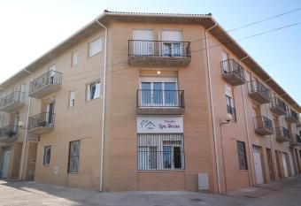 Pension los Arcos has Balcony rooms