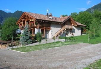 Agritur Maso Pra  Cavai B&B has Balcony rooms