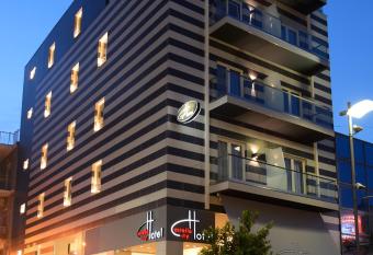 Castello City allows 18 year olds to book a room