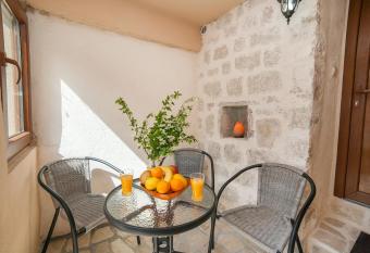 Apartments Ana has Balcony rooms