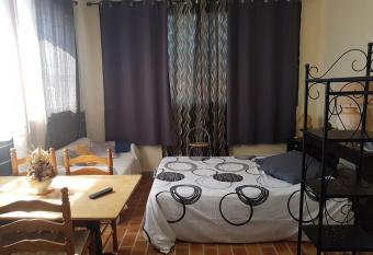 Appartements Luccisano allows 18 year olds to book a room