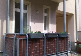 FeWo Leipzig S  dvorstadt has Balcony rooms