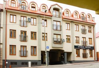 Pi  kna Apartments Grey has Balcony rooms