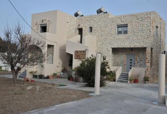 Blue Wave has Balcony rooms