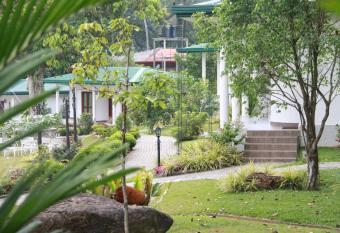 Seethawaka Regency has Balcony rooms