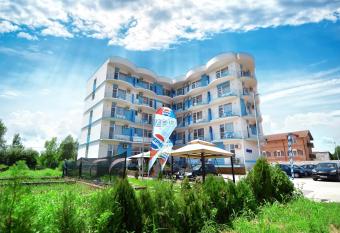 Babylonia Resort has Balcony rooms