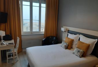 Les Embruns allows 18 year olds to book a room