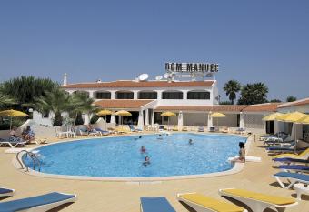 Albergaria Dom Manuel Hotel allows 18 year olds to book a room