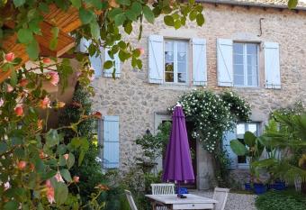 Chambres d   h  tes du Presbyt  re has Balcony rooms