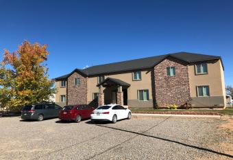 Cedar Canyon Condos allows 18 year olds to book a room