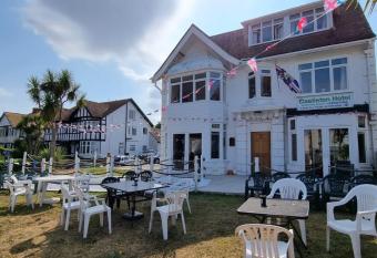 Castleton Hotel - Just for Adults allows 18 year olds to book a room