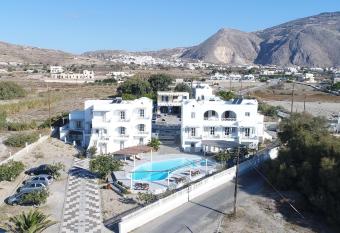 Nostos Studios has Balcony rooms