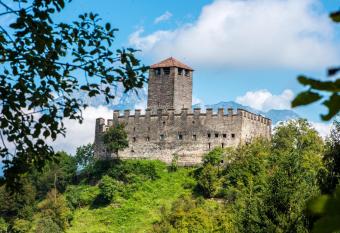 Castello di Zumelle has Balcony rooms