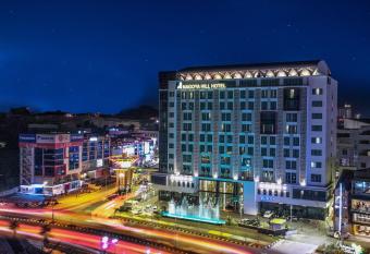 Nagoya Hill Hotel Batam allows 18 year olds to book a room