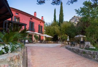 Mont-Sant has Balcony rooms