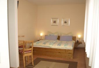 G  stehaus in der Gotthardtstra  e allows 18 year olds to book a room