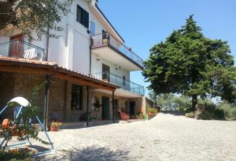 Bed & Breakfast Villa Flora has Balcony rooms