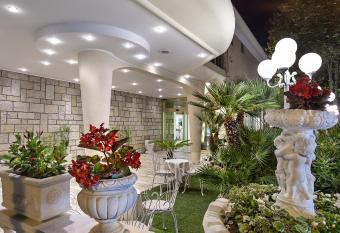 Ariminum Hotel allows 18 year olds to book a room