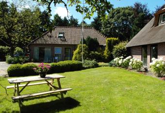 Bed & Breakfast De Haere allows 18 year olds to book a room