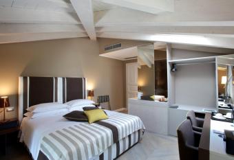 Fuori Porta House has Balcony rooms