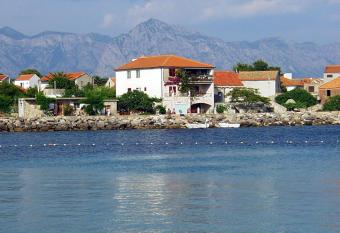 Apartments by the sea Sucuraj, Hvar - 566 has Balcony rooms