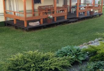 Cichy Zak  tek allows 18 year olds to book a room