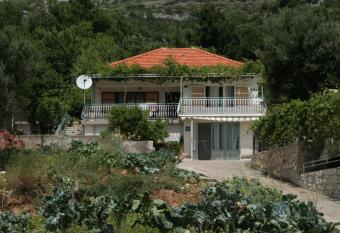 Apartments by the sea Kuciste - Perna, Peljesac - 4540 has Balcony rooms