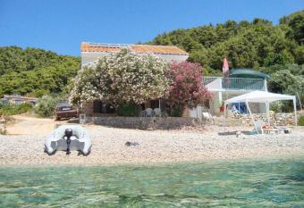 Seaside secluded apartments Cove Skozanje, Hvar - 4624 has Balcony rooms