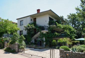 Apartment Jadranovo 5533a has Balcony rooms