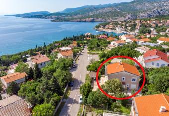 Apartments by the sea Klenovica, Novi Vinodolski - 5575 has Balcony rooms