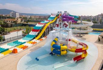 Golden Taurus Aquapark Resort has Balcony rooms