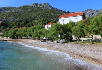 Apartments by the sea Viganj, Peljesac - 10140 has Balcony rooms