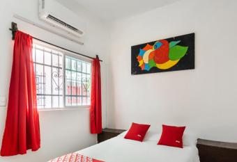 Hotel Posada Santiago, Manzanillo allows 18 year olds to book a room