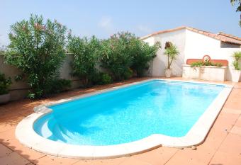 Soleil De Camargue allows 18 year olds to book a room