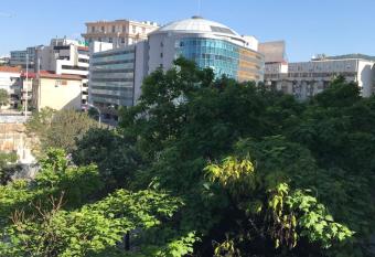 Marko s Place Apartment has rooms with a private hot tub