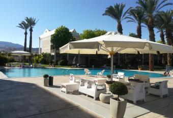 Royal Park - Paul s Place has Balcony rooms