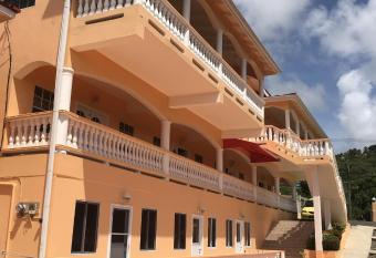 Aupic Paradise has Balcony rooms