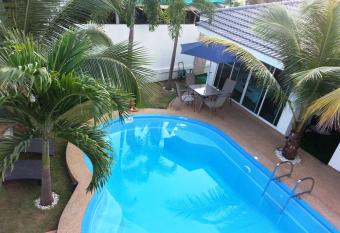 Coconut Palms has Balcony rooms