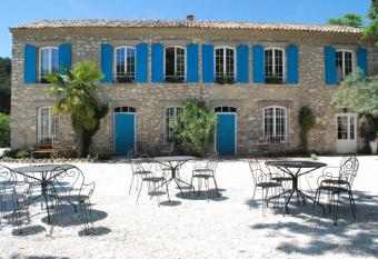 Bastide De La L  zardi  re has Balcony rooms
