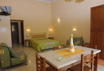 il Giardino degli Agrumi has Balcony rooms