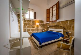 Casa Vacanze Cappuccini has Balcony rooms