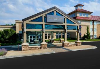 The Kensington Hotel has Balcony rooms