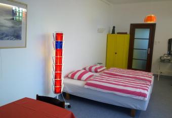 B&B Oostende has Balcony rooms