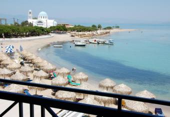 Hotel Alexandra has Balcony rooms