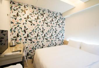 Morwing Hotel Fairytale allows 18 year olds to book a room