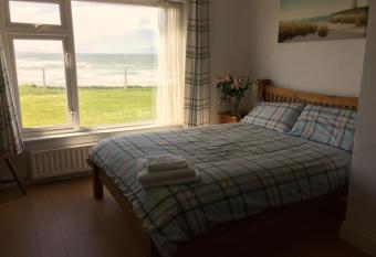 O Neill s Bed&Breakfast allows 18 year olds to book a room