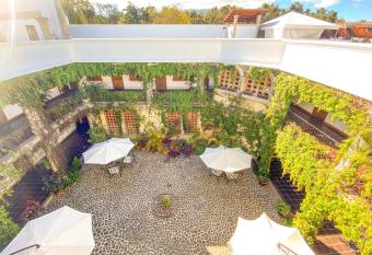 El Carmen Suites has Balcony rooms