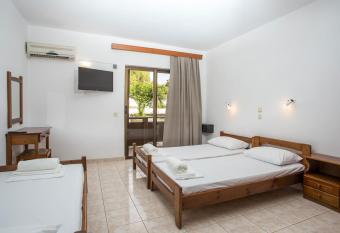 Nikos Studios allows 18 year olds to book a room