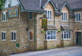 The Red Lion Hawkshaw allows 18 year olds to book a room